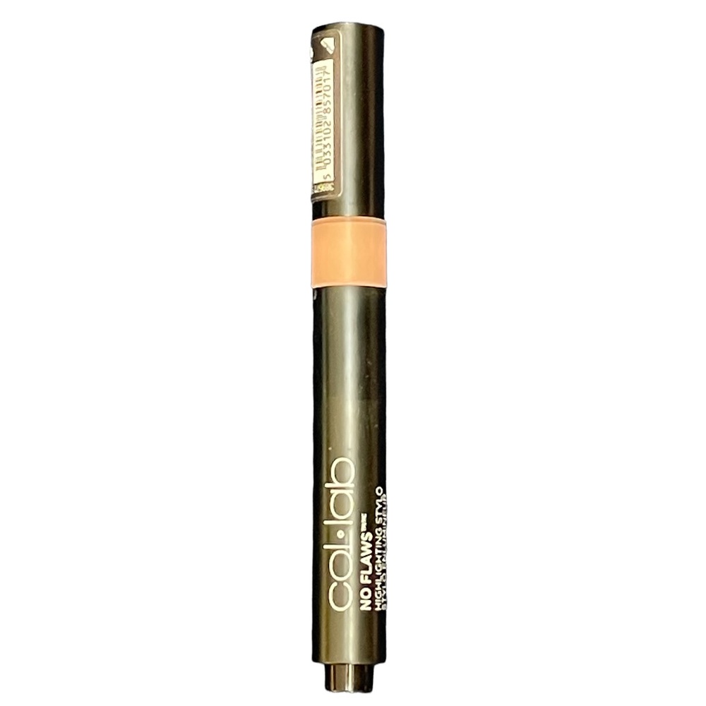 Col•lab No Flaws Highlighting Stylo In Apricot - .10 oz - Brand New